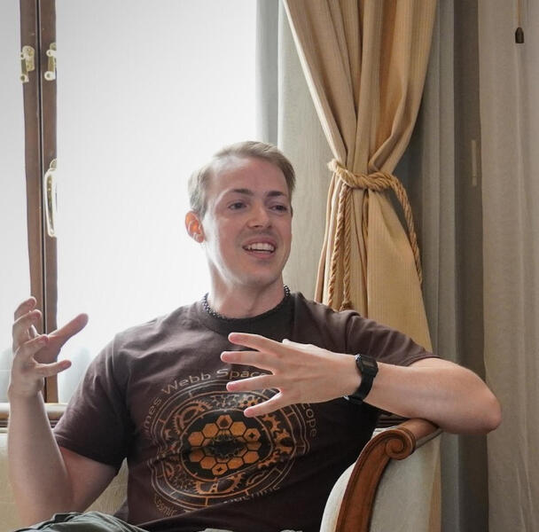 Canal Sur Radio | Días D Andalucía: Pablo Arrabal, el astrofísico andaluz que mira el universo desde el telescopio espacial James Webb